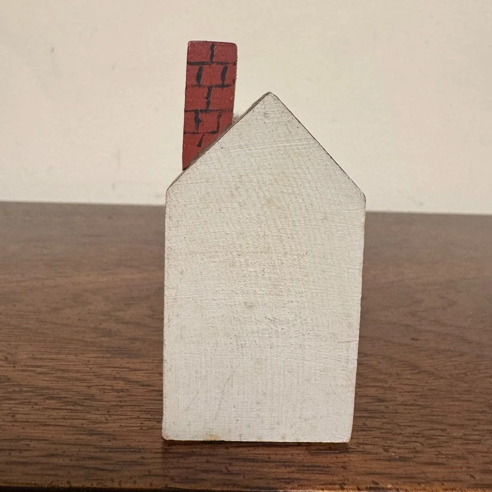 Vintage Hand Painted Wooden House w/Heart Shutters & Hanging Plant 1987
